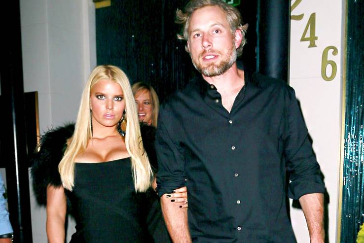 15 Nfl Stars You Didn T Know Had Famous Wives Thesportster