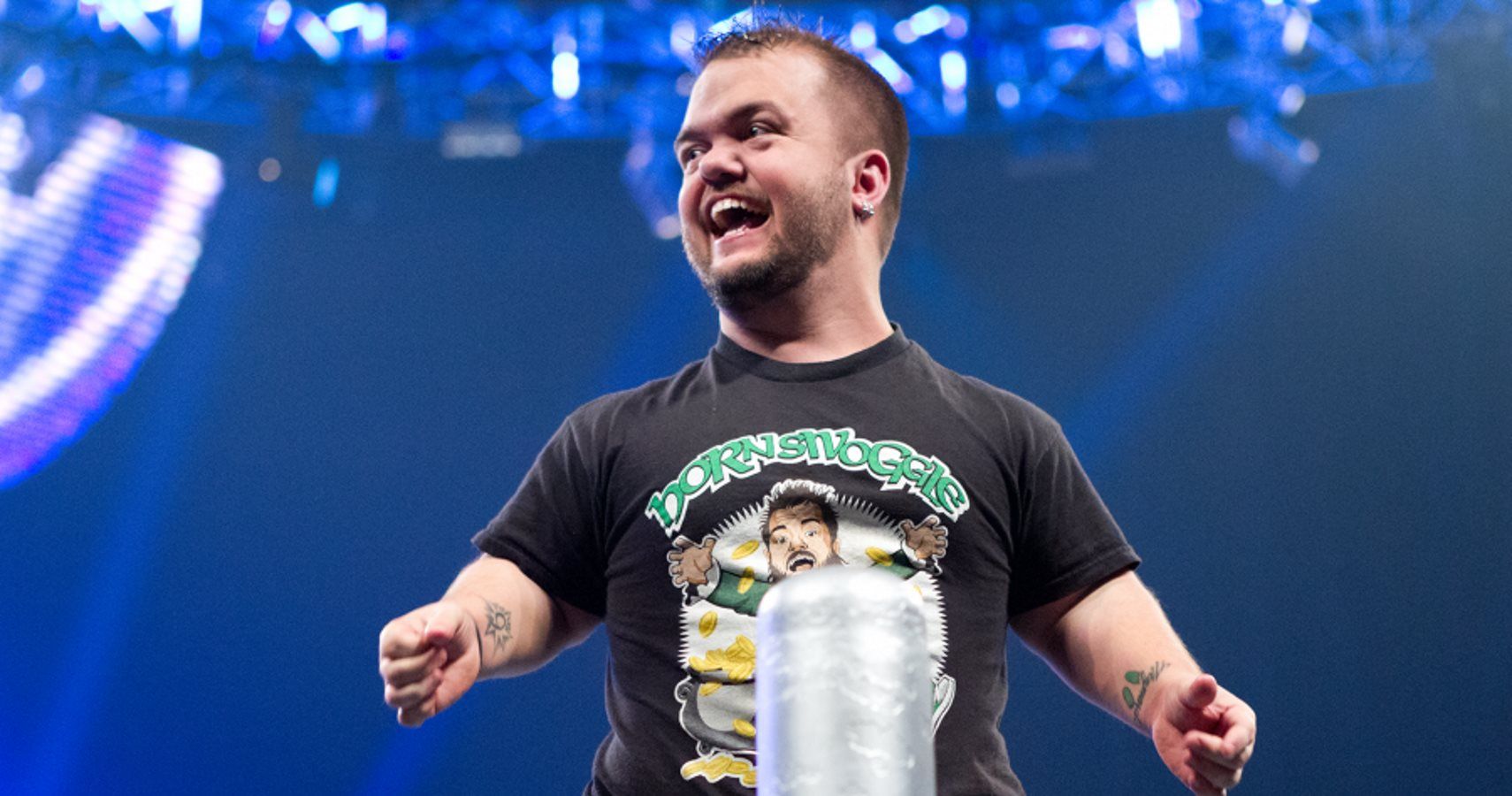 hornswoggle-blasts-macaulay-culkin-after-his-surprise-attack