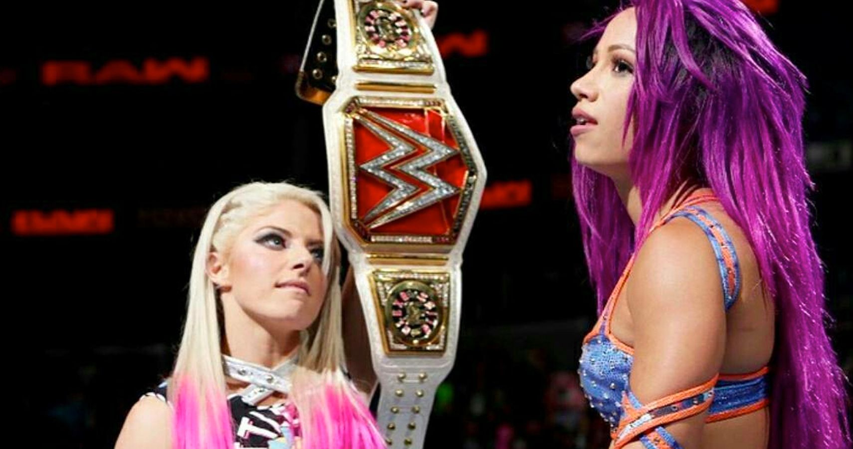 Banks And Bliss Show Off Ring Gear Before Historic Match [PHOTOS]