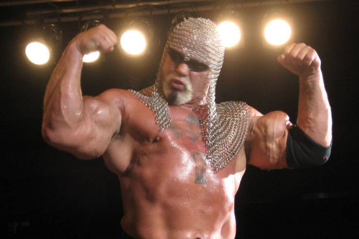 How Much Can These Professional Wrestlers Bench Press