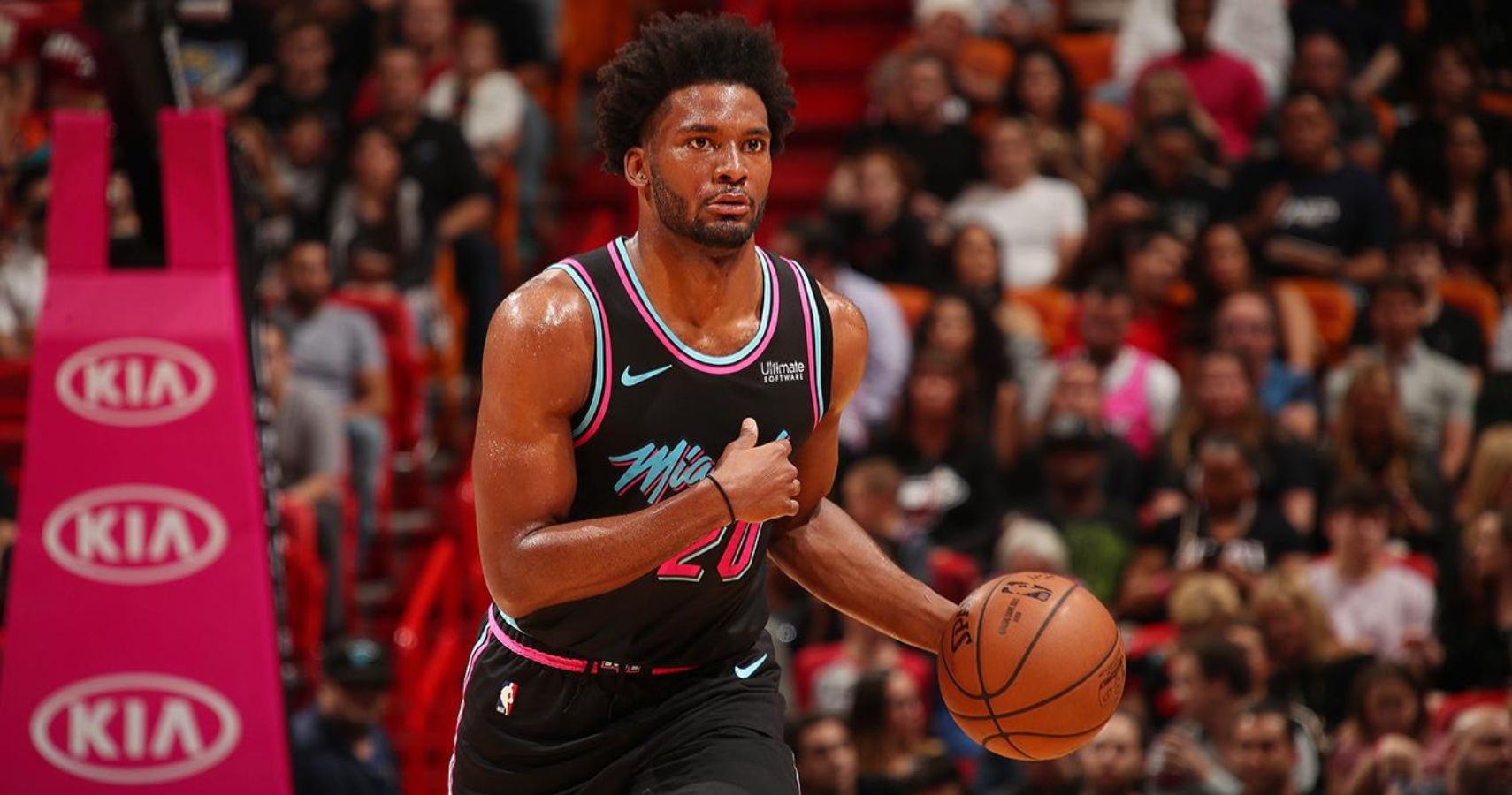 Justise Winslow's Blue Hair: A Look Back at the Miami Heat Star's Iconic Hairstyles - wide 4