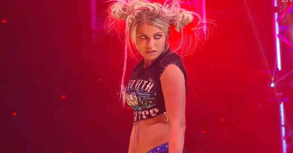 Alexa Bliss-The Fiend: Wwe Teases Bad Romance For The Two 3 Alexa Bliss-The Fiend: WWE Teases Bad Romance For The Two 2